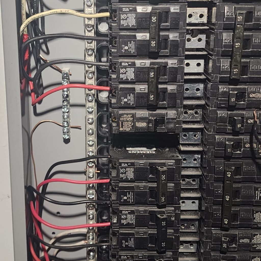 WhatsApp Image 2025-10-22 at 18.05.44 (5)