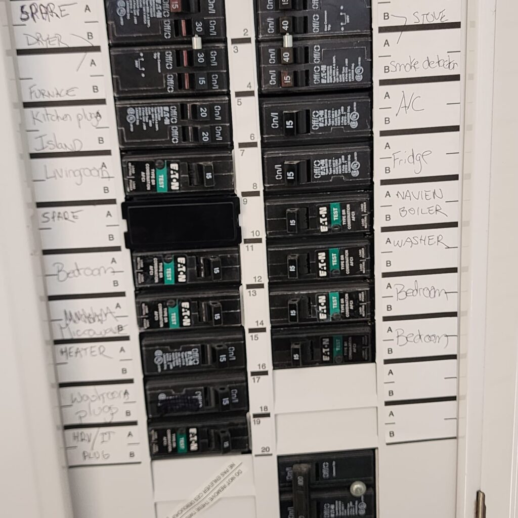 WhatsApp Image 2025-10-22 at 18.05.45 (2)